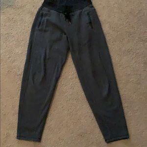 Lululemon high waisted sweatpants size 8